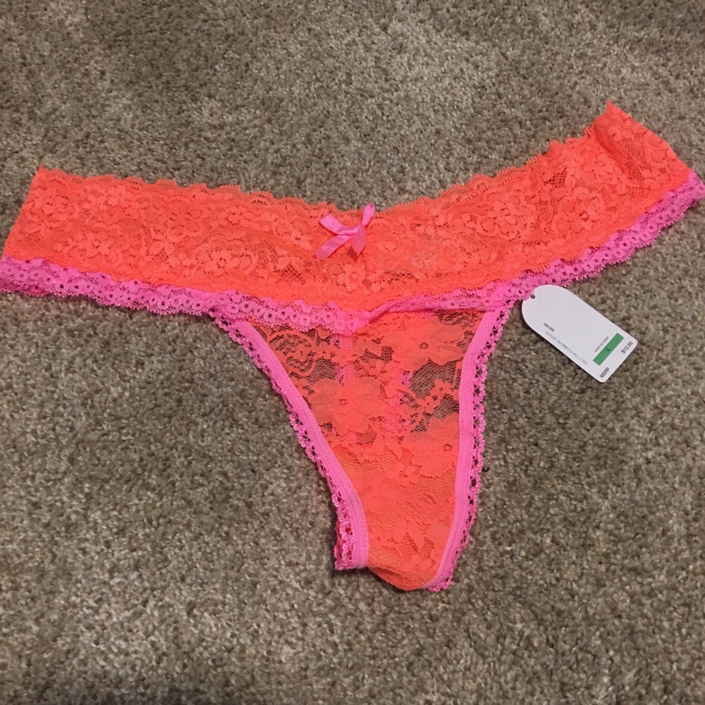 NWT Jessica Simpson Lace Thong Underwear